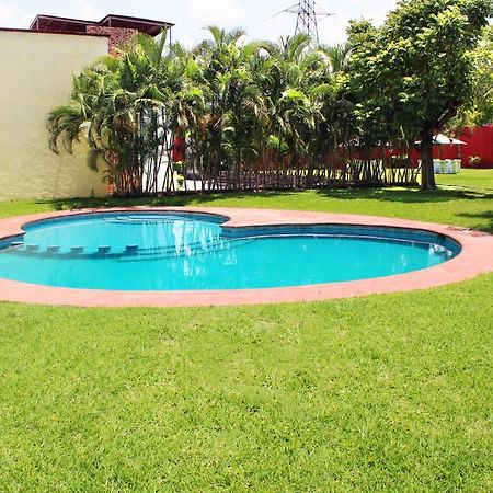 Preciosa Casa Palmera en Cuernavaca con Alberca Cocina Wifi fin de semana descanso vacacional Emiliano Zapata  Exterior foto